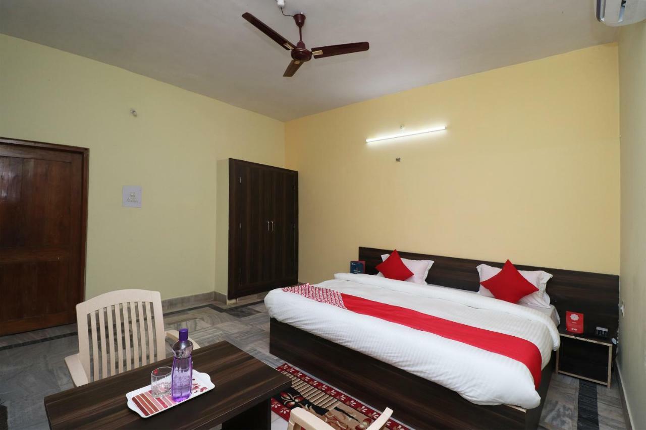 Oyo 35736 Shree Jagannath Lodge Puri Exterior photo