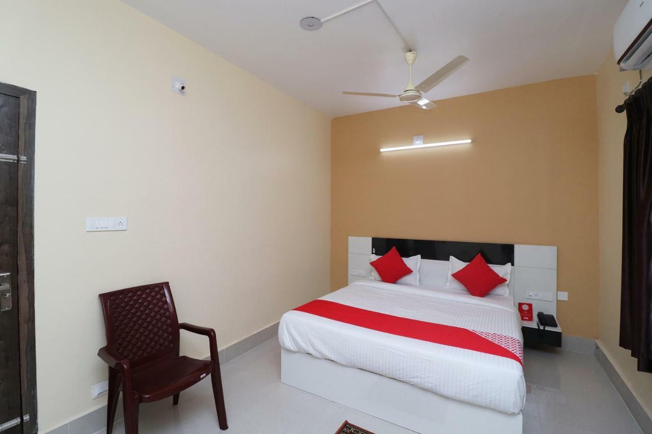 Oyo 35736 Shree Jagannath Lodge Puri Exterior photo
